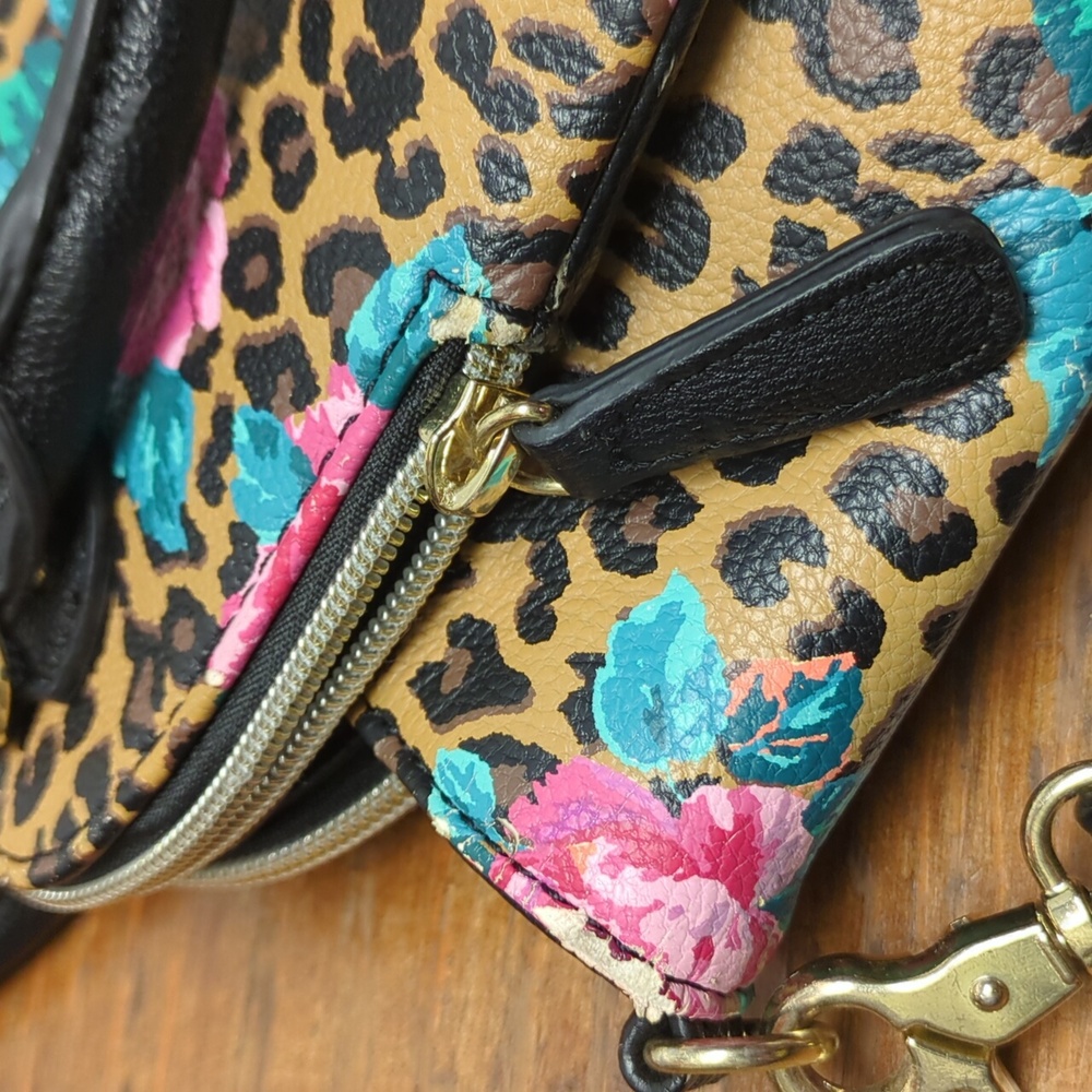 Betsy Johnson Satchel handbag leopard & flowers Bowler - Picture 15 of 15